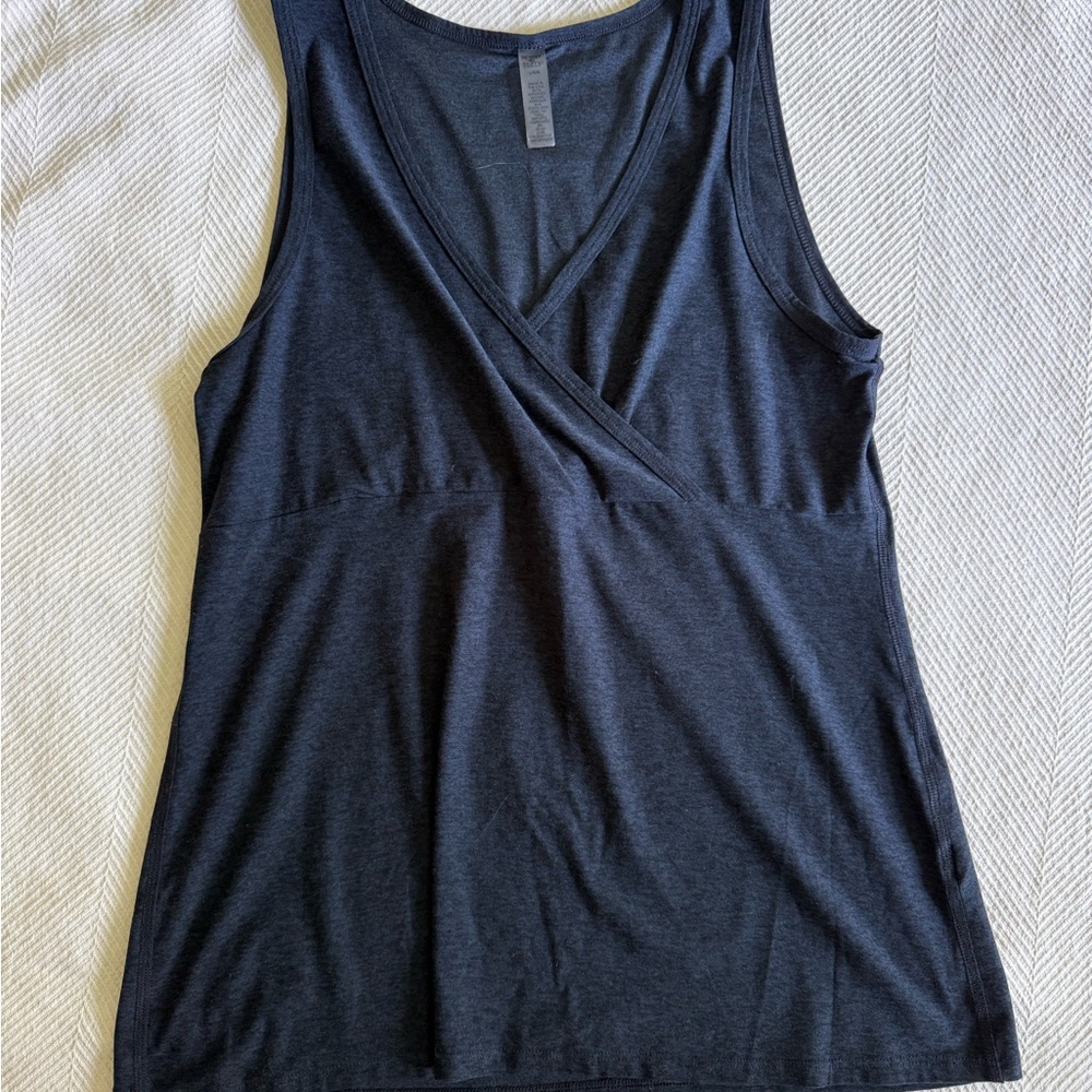 Beyond the Bump by Beyond Yoga Featherweight Easy Access Nursing/Maternity Tank
